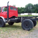 Wohnkabinen / Offroad-LKW - Hilfsrahmen: Basis Mercedes Unimog 1300 L