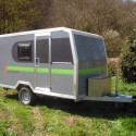 Offroad-Caravan X-Indoor / Produkt: Offroad-Wohnkabine auf Einachser-Fahrgestell / Leeranhänger