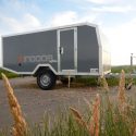 Offroad-Caravan X-Indoor / Produkt: Offroad-Wohnkabine auf Einachser-Fahrgestell / Hubdach