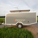 Offroad-Caravan X-Indoor / Produkt: Offroad-Wohnkabine auf Einachser-Fahrgestell / Hubdach