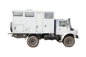 Kabine Mercedes Unimog 1300 L (1)