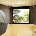 Offroad-Caravan X-Indoor / Produkt: Offroad-Wohnkabine auf Einachser-Fahrgestell / Schlafhubdach und Stehhöhe