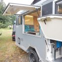 Offroad-Caravan X-Indoor / Produkt: Offroad-Wohnkabine auf Einachser-Fahrgestell / Schlafhubdach und Fahrradträger