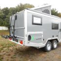 Offroad-Caravan X-Indoor / Produkt: Offroad-Wohnkabine auf Einachser-Fahrgestell / Modell Tandem