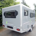 Offroad-Caravan X-Indoor / Produkt: Offroad-Wohnkabine auf Einachser-Fahrgestell / Modell mit 15 Zoll Bereifung