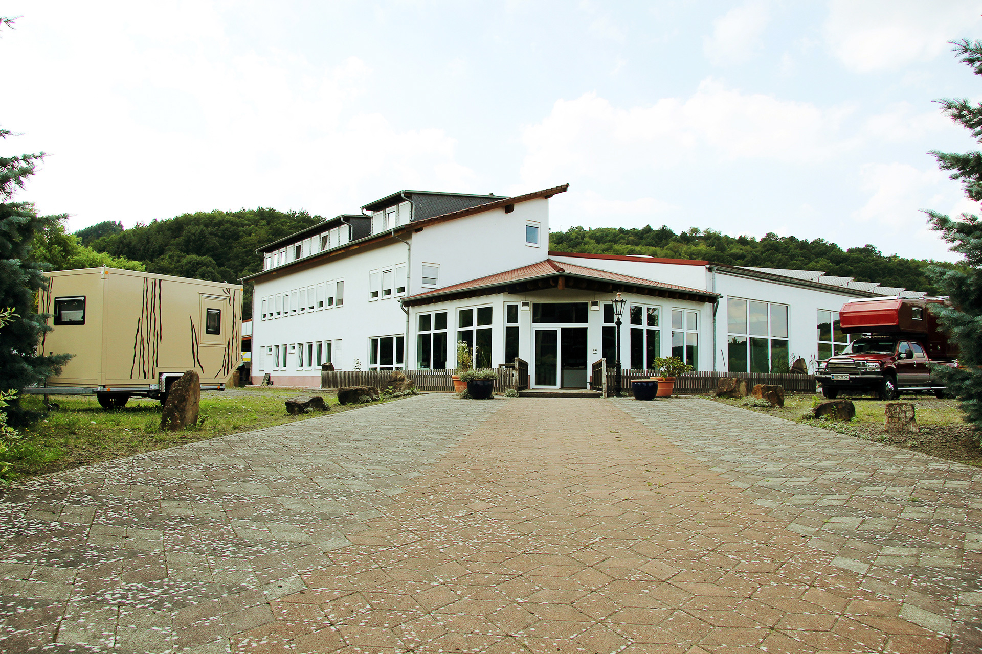 www.moser-fahrzeugbau.de